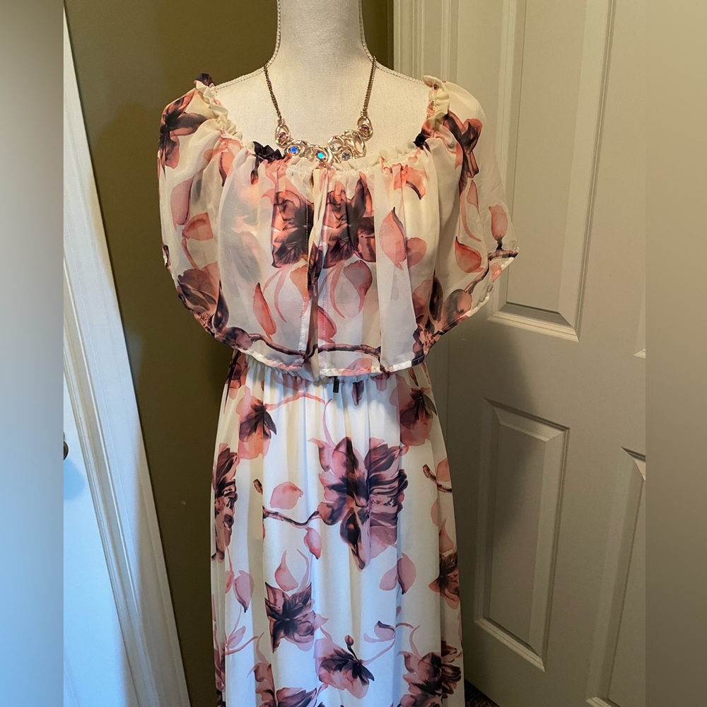 Lulu’s Maxi dress